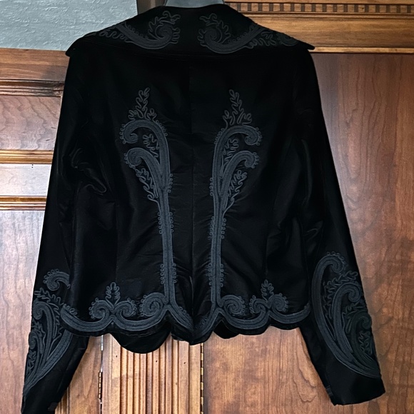 Ralph Lauren Black Label Black Velvet Embroidered Blazer, Size 10 - Picture 11 of 16